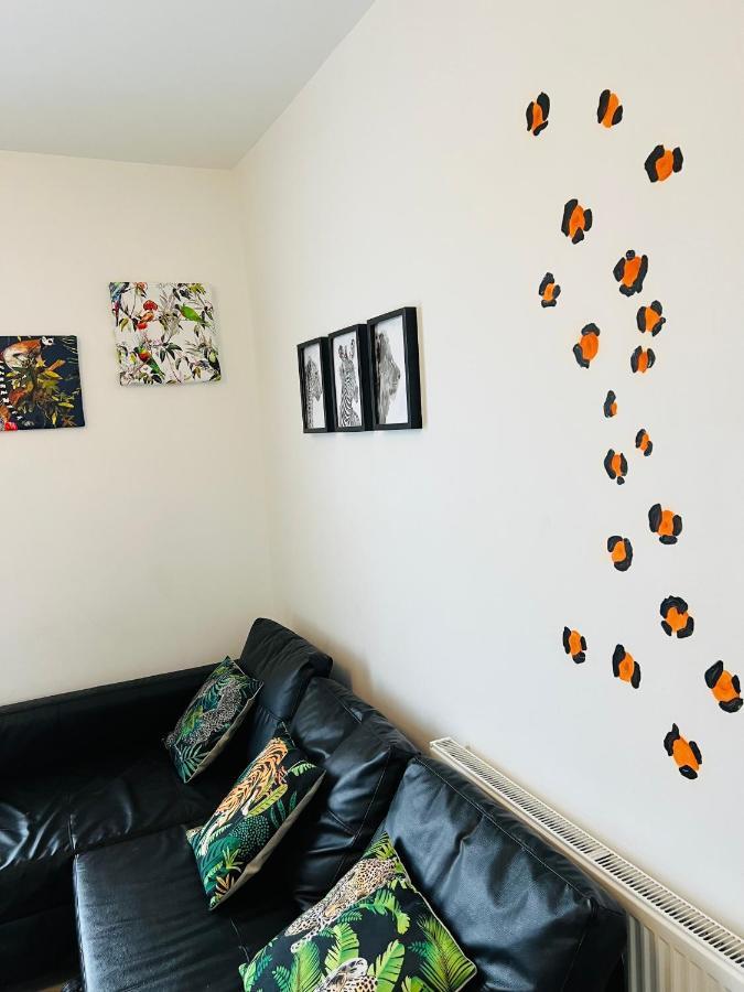 Safari Apartment, Free Parking, 10Min Walk To Blackpool Tower, Sleeps 12 Eksteriør billede